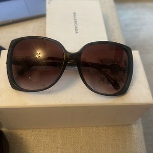 Chanel Sunglasses (case, box, sunglass bag included)